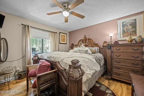 5811 Atlantic Boulevard Jacksonville FL 32207