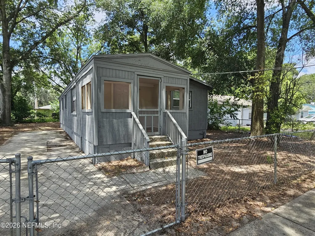 9042 7th Avenue Jacksonville FL 32208