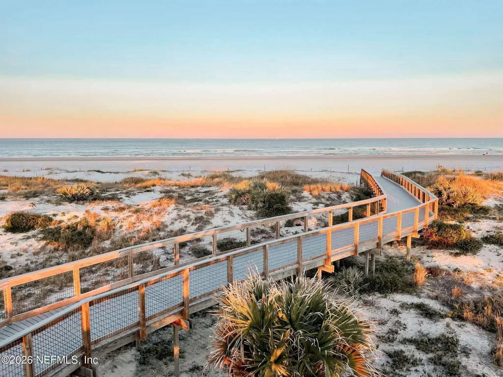 1956 Pioneer Trail New Smyrna Beach FL 32168