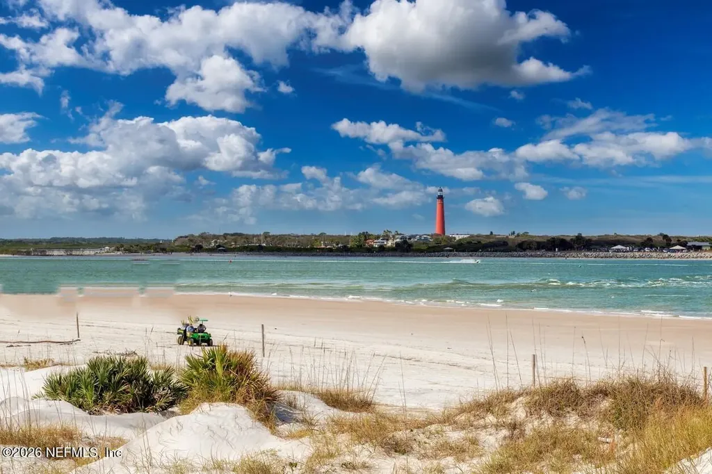 1956 Pioneer Trail New Smyrna Beach FL 32168