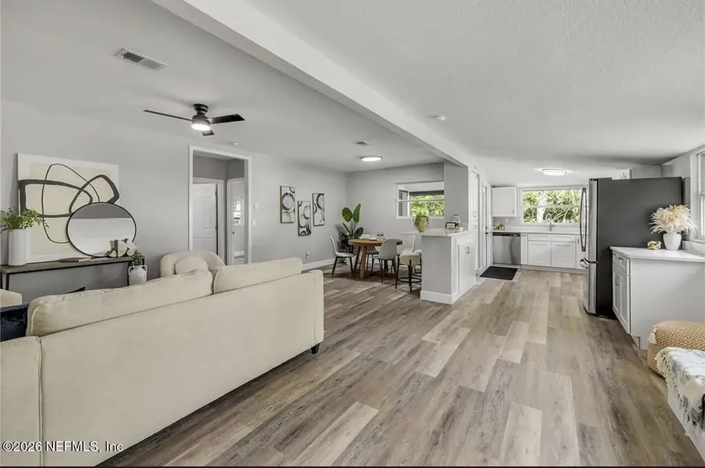1956 Pioneer Trail New Smyrna Beach FL 32168