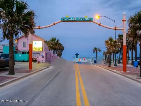 1956 Pioneer Trail New Smyrna Beach FL 32168