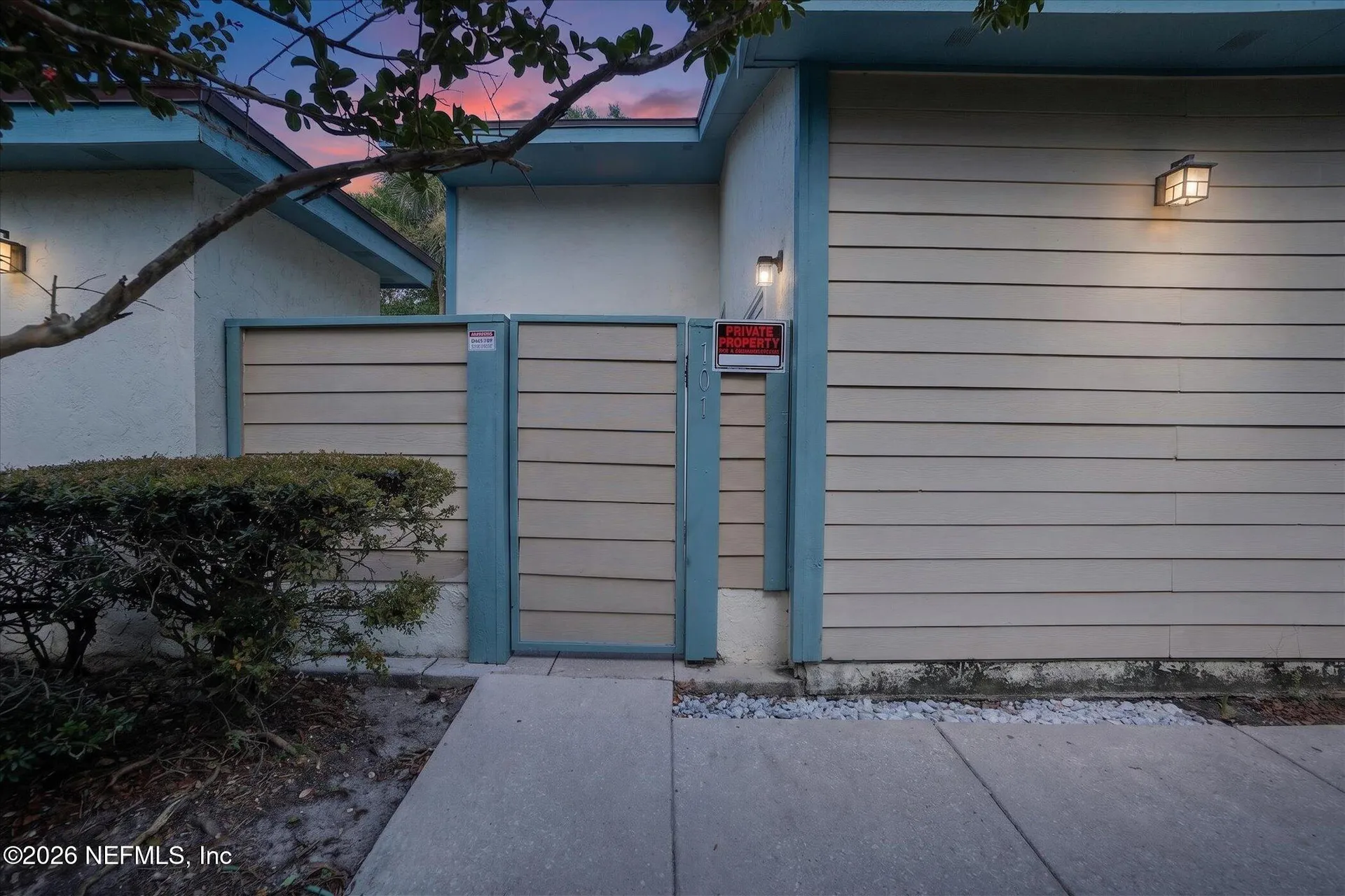 101 Courageous Court N Jacksonville FL 32233