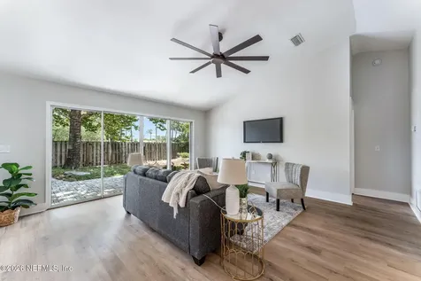 3953 Arbor Bluff Lane E Jacksonville FL 32225