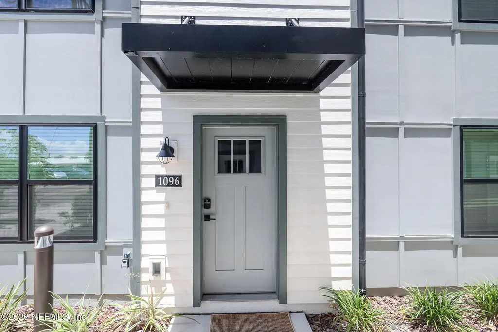 1096 Farwell Street Jacksonville FL 32204