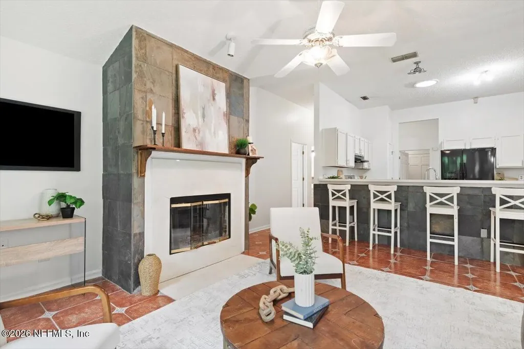 4325 Apple Tree Place Jacksonville FL 32258