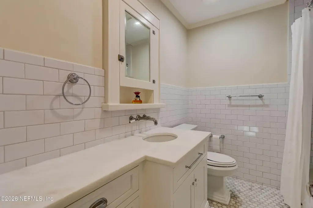 3684 Pine Street Jacksonville FL 32205