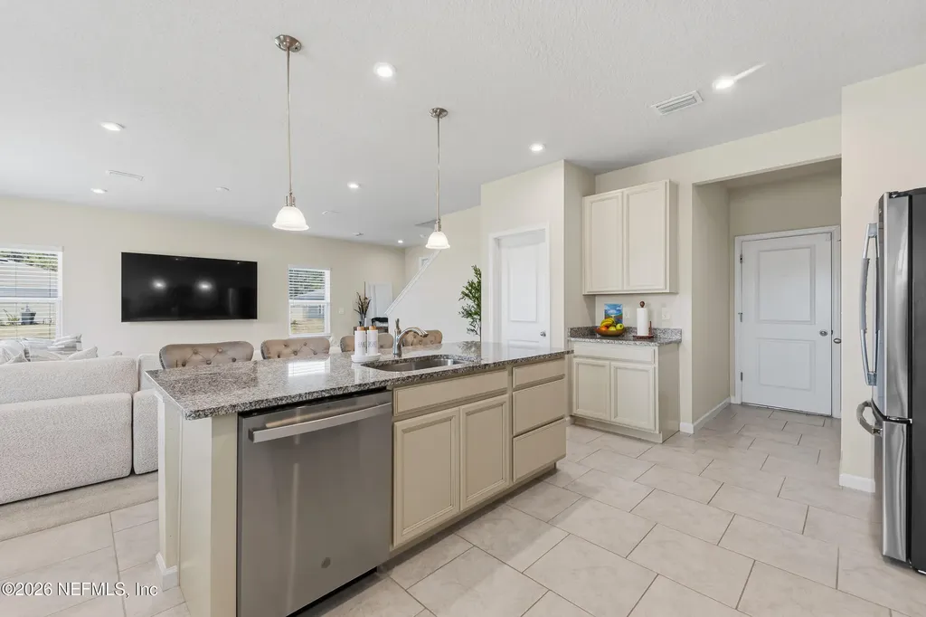 1052 Victoria Hills Court Jacksonville FL 32221