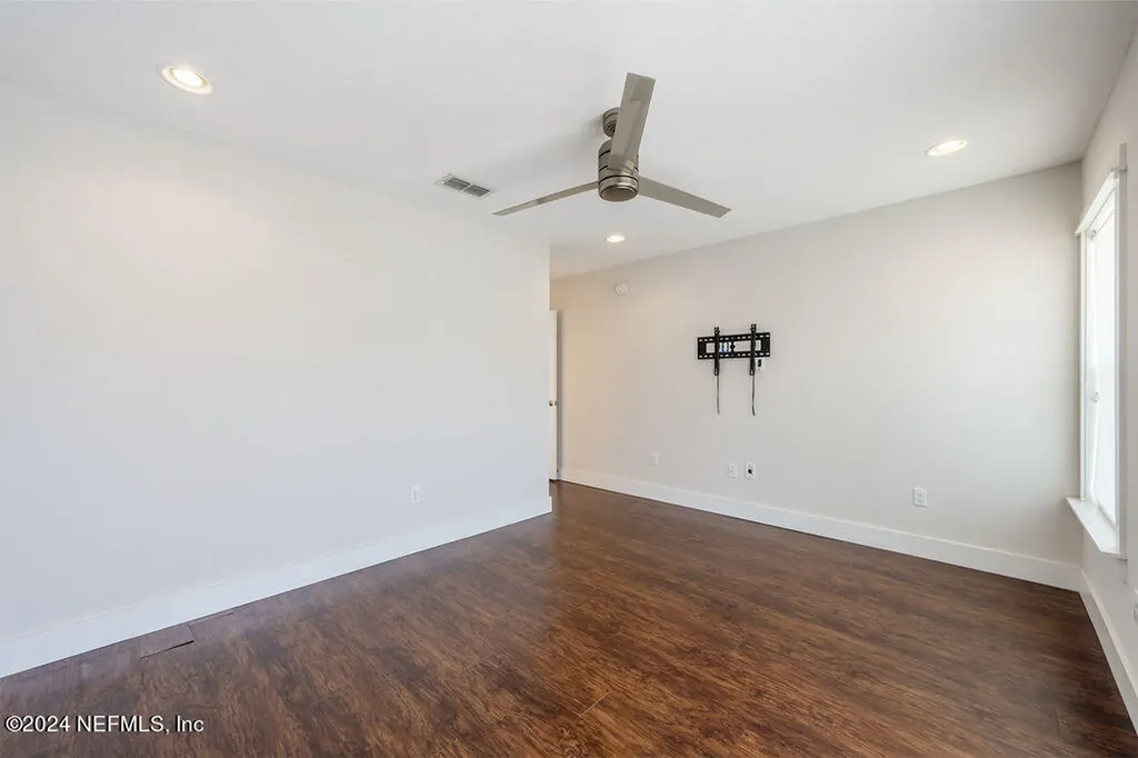 728 10th Avenue S Jacksonville Beach FL 32250