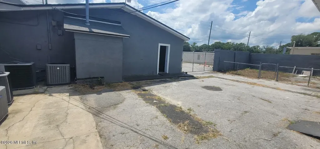 6455 Restlawn Drive Jacksonville FL 32208