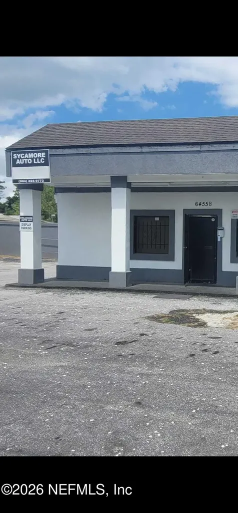 6455 Restlawn Drive Jacksonville FL 32208