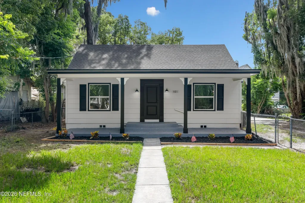 621 S 18th Street Palatka FL 32177
