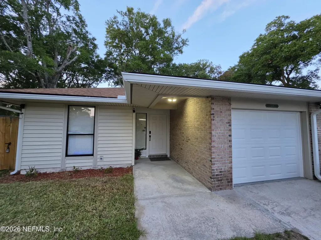 7411 Colony Cove Lane Jacksonville FL 32277