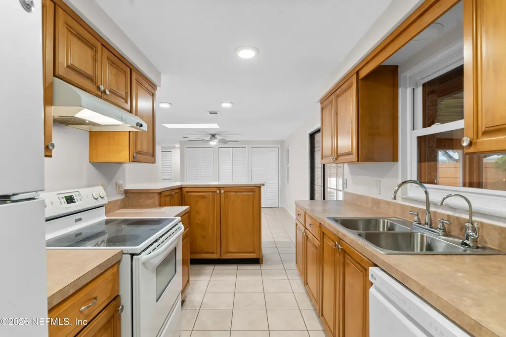 250 Nautical Boulevard S Atlantic Beach FL 32233