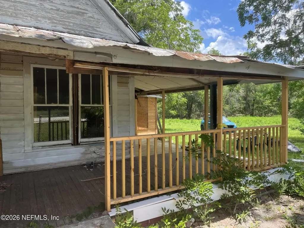 10033 SW County Road Drive Starke FL 32640