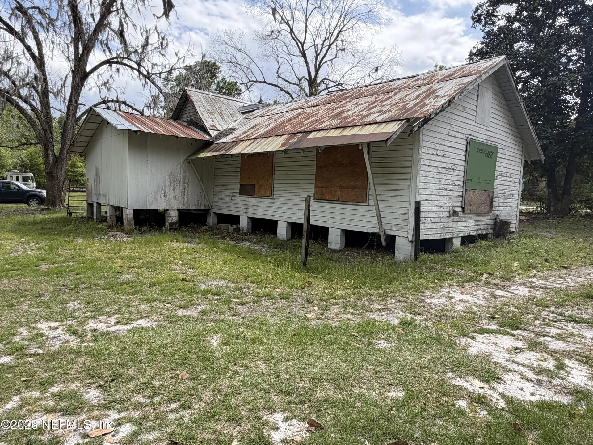 10033 SW County Road Drive Starke FL 32640