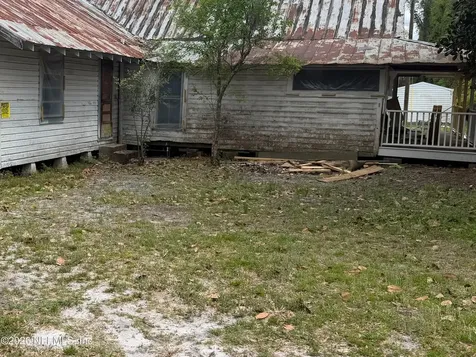 10033 SW County Road Drive Starke FL 32640