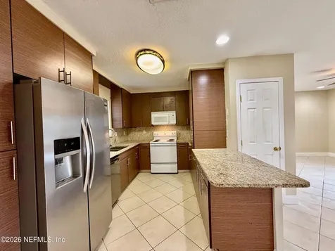 524 17th Avenue N Jacksonville Beach FL 32250