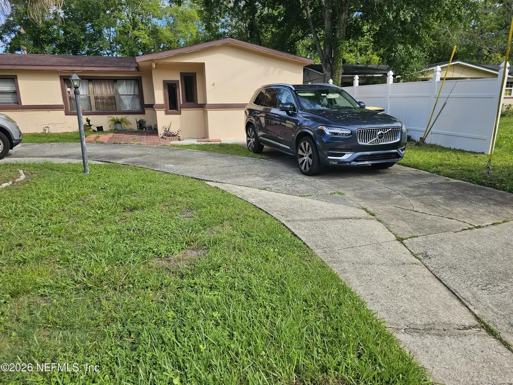4324 Naranja Drive S Jacksonville FL 32217