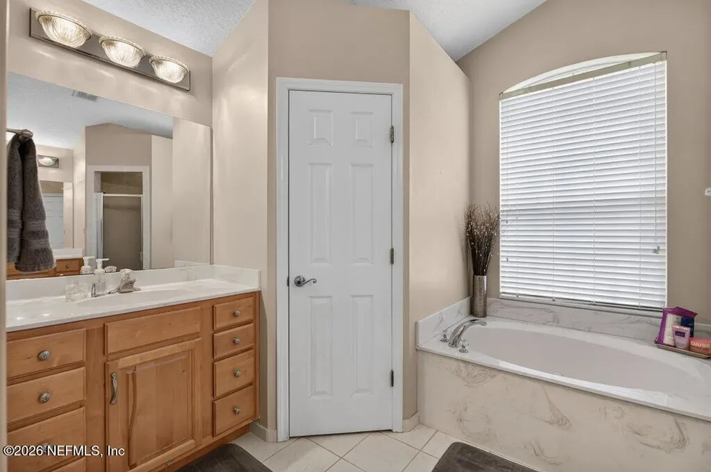 1534 Lockend Court Jacksonville FL 32221