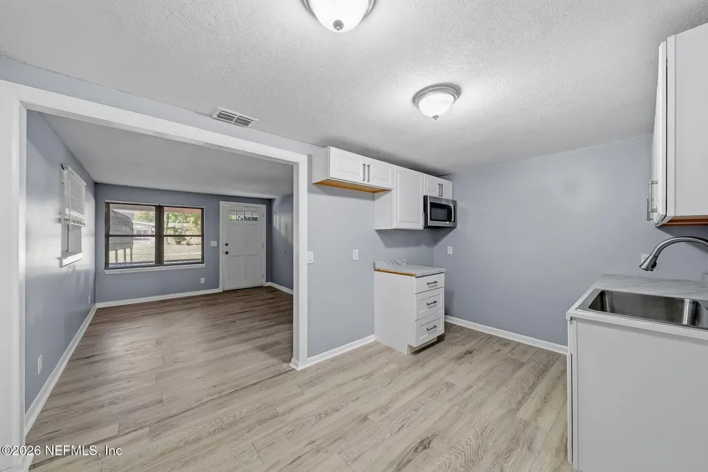 4207 Francis Road Jacksonville FL 32209