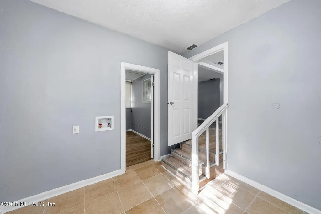 4207 Francis Road Jacksonville FL 32209