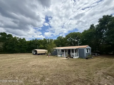 424 New Jersey Avenue Hawthorne FL 32640