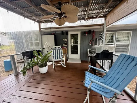 424 New Jersey Avenue Hawthorne FL 32640