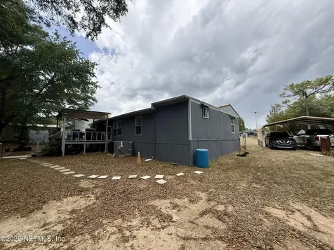 424 New Jersey Avenue Hawthorne FL 32640