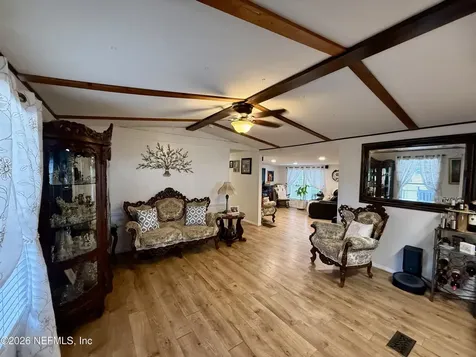 424 New Jersey Avenue Hawthorne FL 32640
