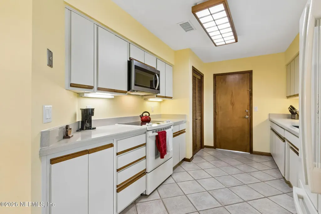 7364 Secret Woods Drive Jacksonville FL 32216
