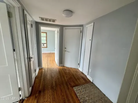 2338 Oak Street Jacksonville FL 32204