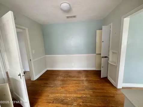 2338 Oak Street Jacksonville FL 32204