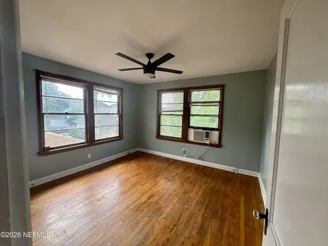 2338 Oak Street Jacksonville FL 32204