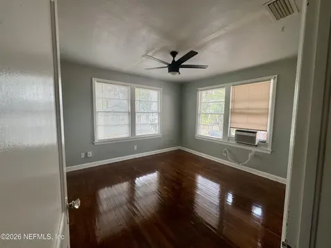 2338 Oak Street Jacksonville FL 32204