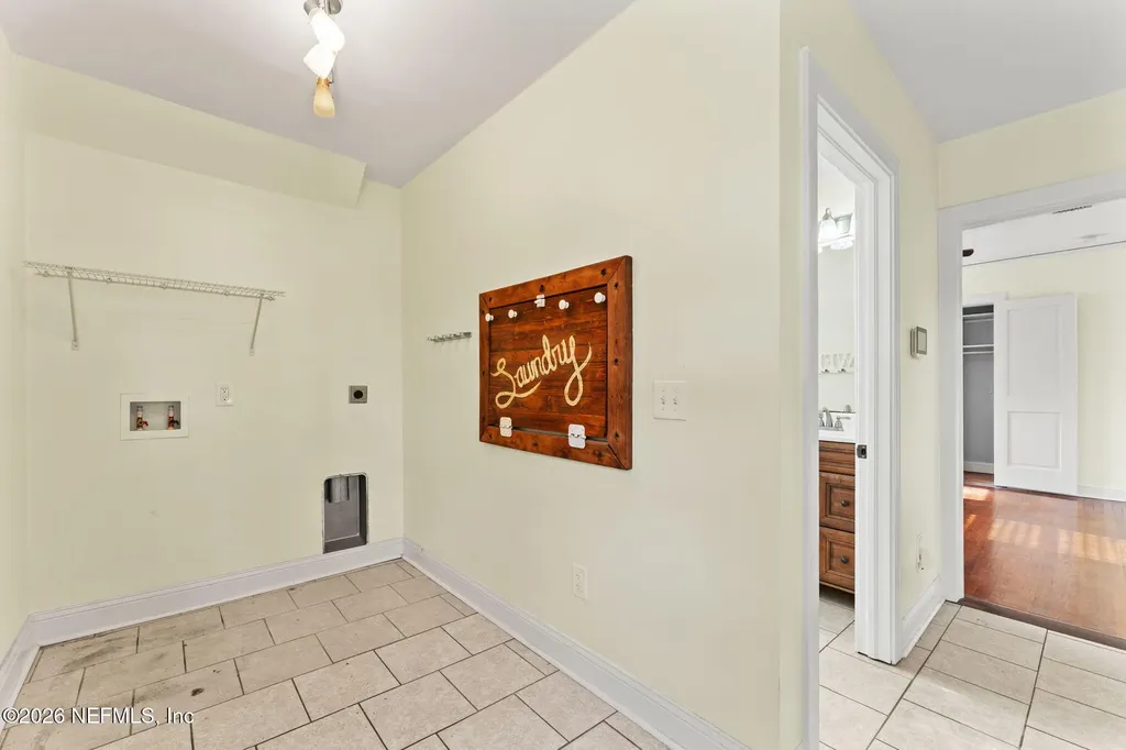 4311 Demedici Avenue Jacksonville FL 32210