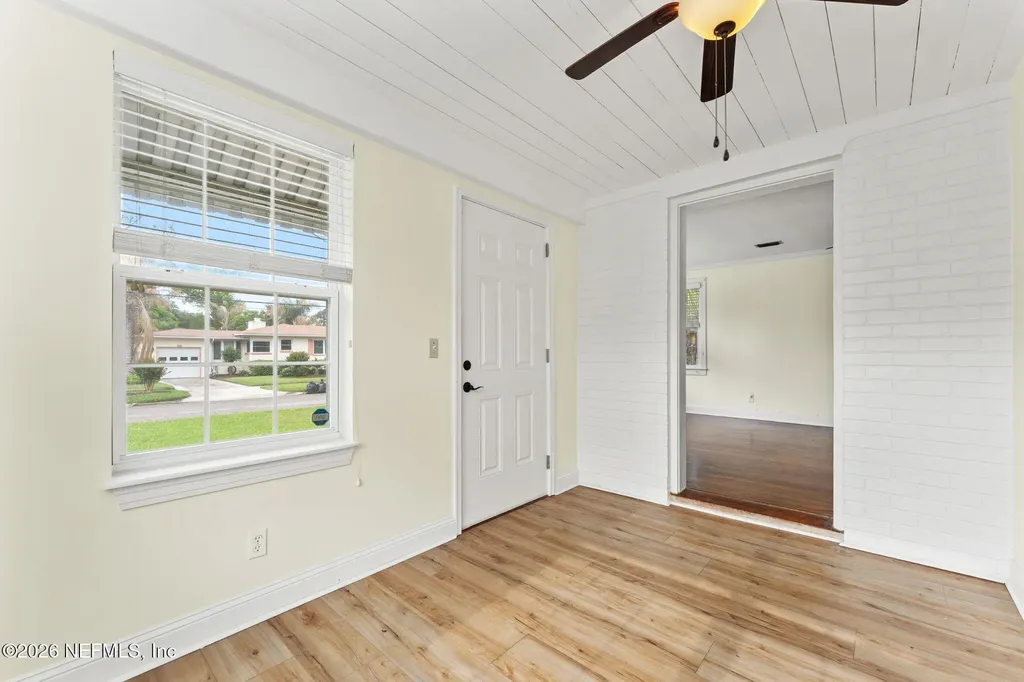 4311 Demedici Avenue Jacksonville FL 32210