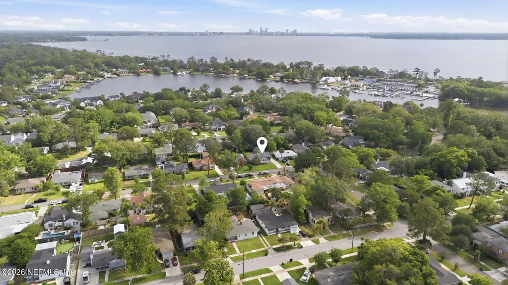 4311 Demedici Avenue Jacksonville FL 32210