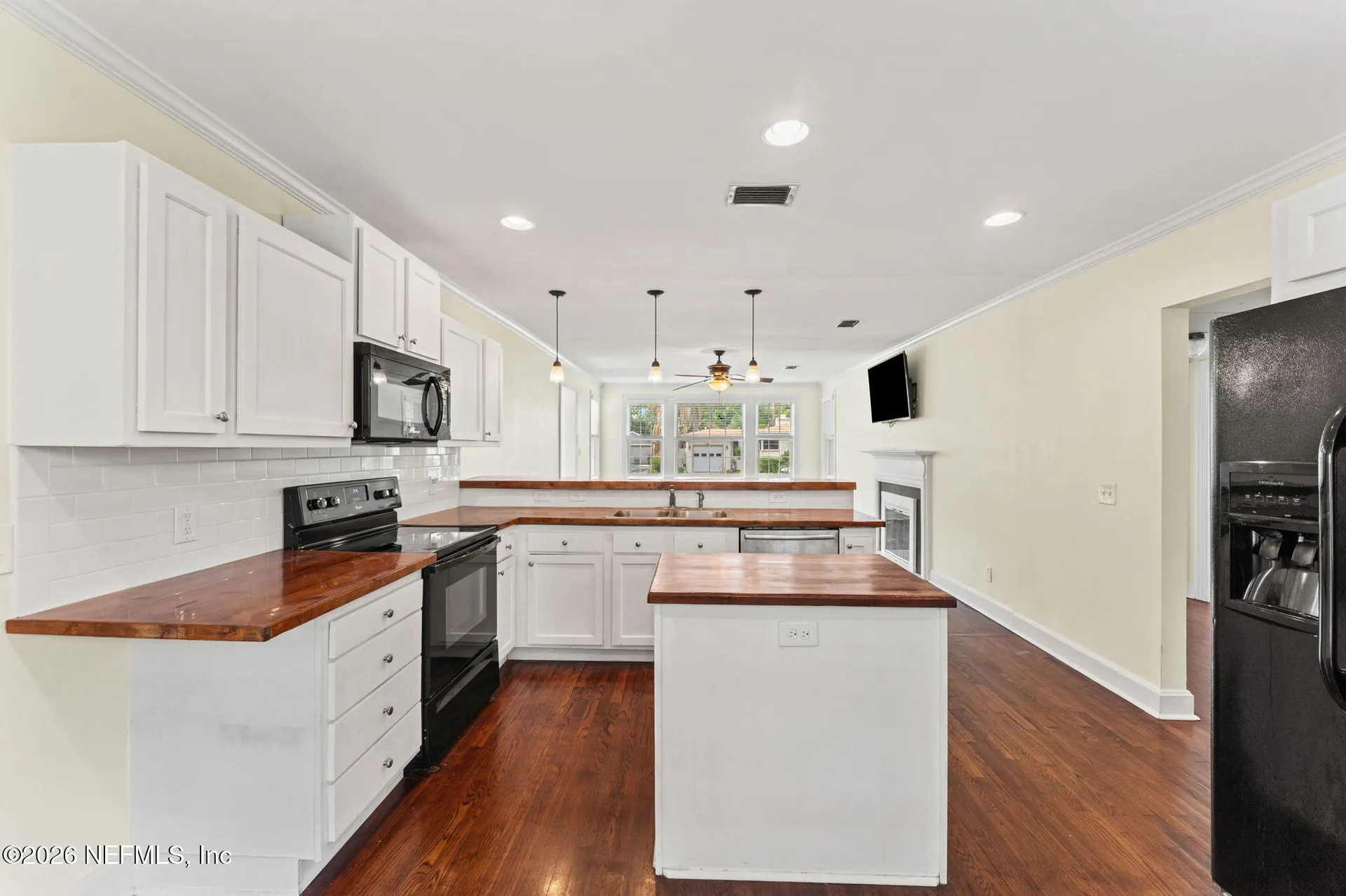 4311 Demedici Avenue Jacksonville FL 32210