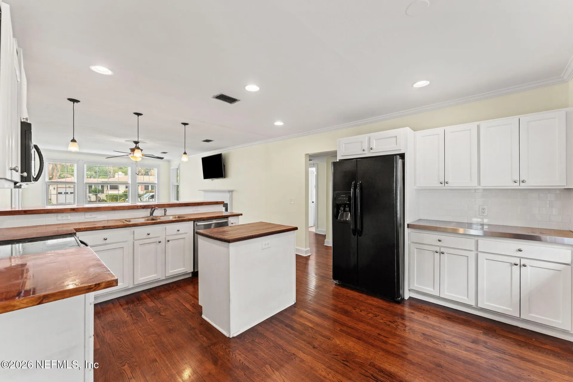 4311 Demedici Avenue Jacksonville FL 32210