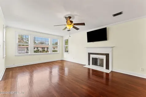 4311 Demedici Avenue Jacksonville FL 32210