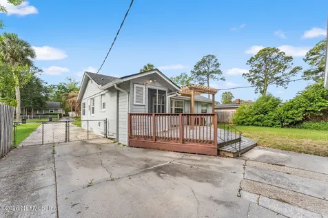 4311 Demedici Avenue Jacksonville FL 32210