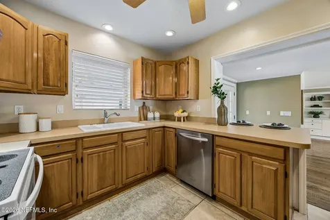 5448 Diaz Place Jacksonville FL 32210