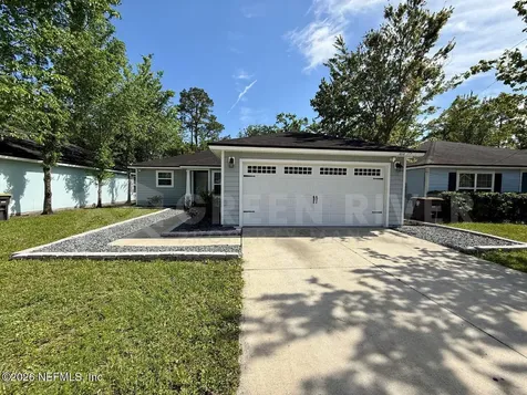 8212 Maple Street Jacksonville FL 32244