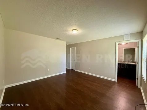 8212 Maple Street Jacksonville FL 32244