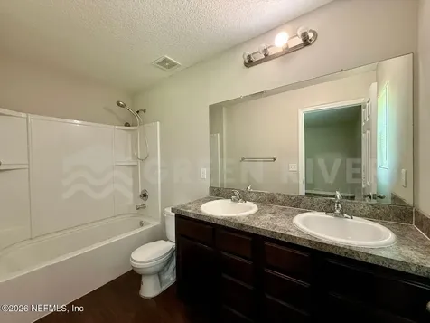8212 Maple Street Jacksonville FL 32244