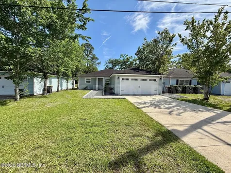 8212 Maple Street Jacksonville FL 32244