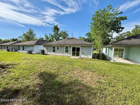 8212 Maple Street Jacksonville FL 32244