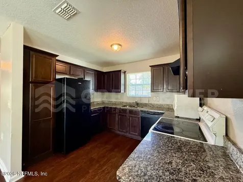 8212 Maple Street Jacksonville FL 32244