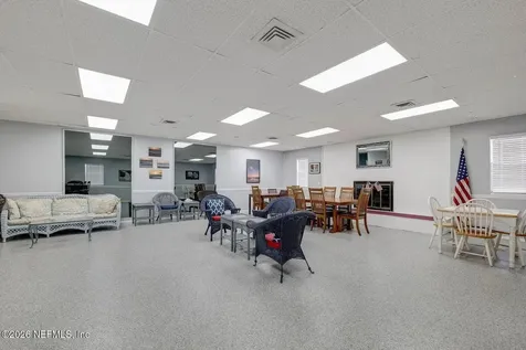 1735 El Camino Road Jacksonville FL 32216